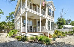 40 Myrtle St, Apalachicola, FL 32320