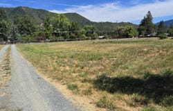 240 Homewood Road, Grants Pass, OR 97527