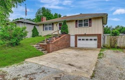 610 Morgan Street, Lansing, KS 66043