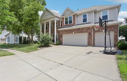 16745 Benton Taylor Drive, Chesterfield, MO 63005