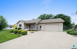 204 S Carlson St, Humboldt, SD 57035