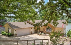 50 Churchill  DR, Bella Vista, AR 72715