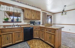 1055 Adell Ave S, Filer, ID 83328