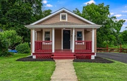 20 Mason Ave, Newton Town, NJ 07860-2408