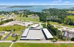25100 US-59, Grove, OK 74344