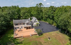 384 HILLIARD BOULEVARD, MANAHAWKIN, NJ 08050