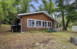 E1953 HOFFMAN Lane, IOLA, WI 54945