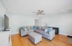 1129 Fischer Ave, Louisville, KY 40204