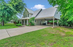 1111 College Avenue, Glen Rose, TX 76043