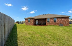 1100 Lavender RD, Fort Smith, AR 72916