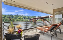 242 SE SPOKANE ST, Portland, OR 97202