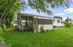 30 RAPTOR DRIVE, HANOVER, PA 17331