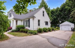 3838 Miramar Avenue NE, Grand Rapids, MI 49525