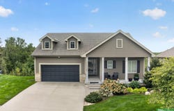 17567 Wirt Street, Omaha, NE 68116