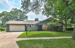2915 RURAL, ROCKFORD, IL 61107