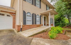 1694 Burnt Oak Drive, DALTON, GA 30721