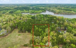119 Lakefront Drive, Clarksville, VA 23927