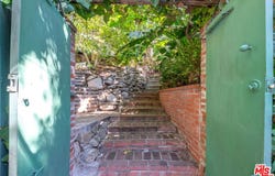 10001 Westwanda Dr, Beverly Hills, CA 90210