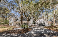 700 N Reeve Road, St. Helena Island, SC 29920