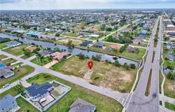3206 SW 11th Place, Cape Coral, FL 33914