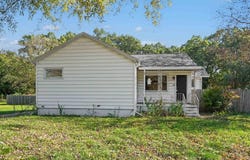 52424 Scott Street, South Bend, IN 46637-2957
