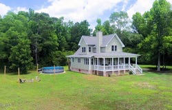 708 N Sunset Street, Atkinson, NC 28421
