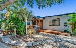 110 SW 5th St, Hallandale Beach, FL 33009