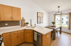 8254 Auburn Lane, Frankfort, IL 60423