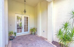 819 Island Club Square, Vero Beach, FL 32963