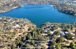 17005 Knollview, Hidden Valley Lake, CA 95467
