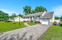 700 Sunbrite Lane, Piscataway, NJ 08854