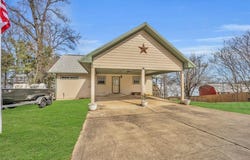 309 Beach Dr, No City, TX 75683