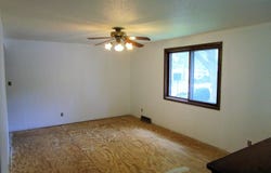 229 Law Avenue, Iowa Falls, IA 50126