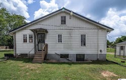 619 S Wilson Rd, Radcliff, KY 40160