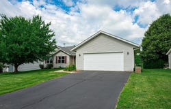 211 CARSON, POPLAR GROVE, IL 61065