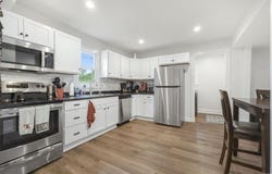 1007 W Quincy Street, Garrett, IN 46738-1230