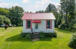 112 Kellstrom, Iron River, MI 49935