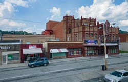 452 W Pike Street, Clarksburg, WV 26301