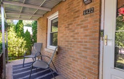 6422 N Willow Glen Ln, Glendale, WI 53209