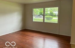 618 W McKenzie Road, Greenfield, IN 46140
