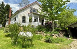 4101 Peace Road SE, Carrollton, OH 44615