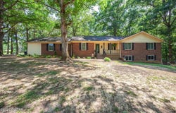 226 Sherry Lynn Drive, Finger, TN 38334