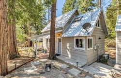 53125 Overlook DR, Idyllwild, CA 92549