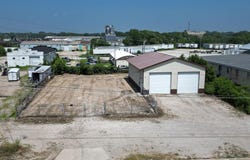 2021 Commercial Street, Waterloo, IA 50702