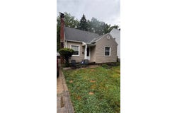 5504 South Boulevard, Maple Heights, OH 44137