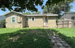 216 PEACH Avenue, Dumas, TX 79029-3432