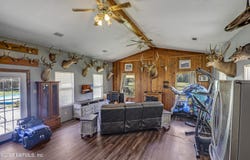 5616 CHERRYTREE Avenue, Macclenny, FL 32063