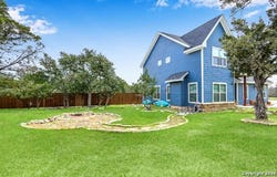 1009 EAGLE FLIGHT DR, Canyon Lake, TX 78133-2004