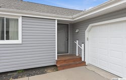 15329 R Street, Omaha, NE 68137
