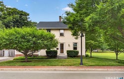 240 Main Street, Deep River, CT 06417